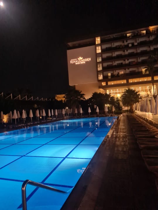 Pool Hotel Royal Garden Beach