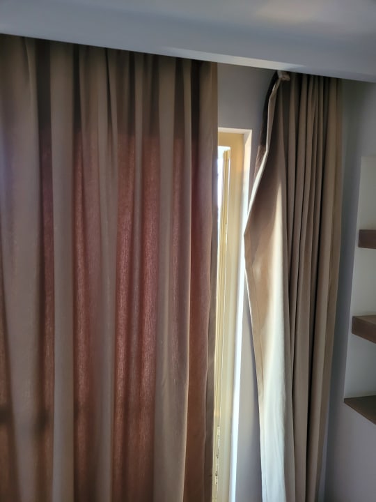 Zimmer Side Breeze Hotel