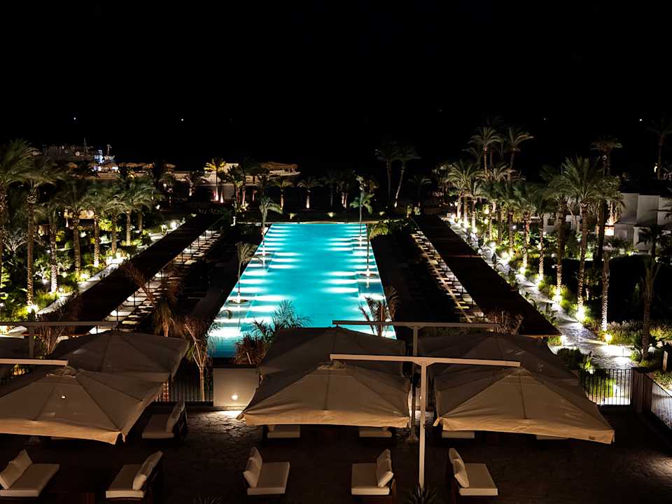 Pool Serry Beach Resort