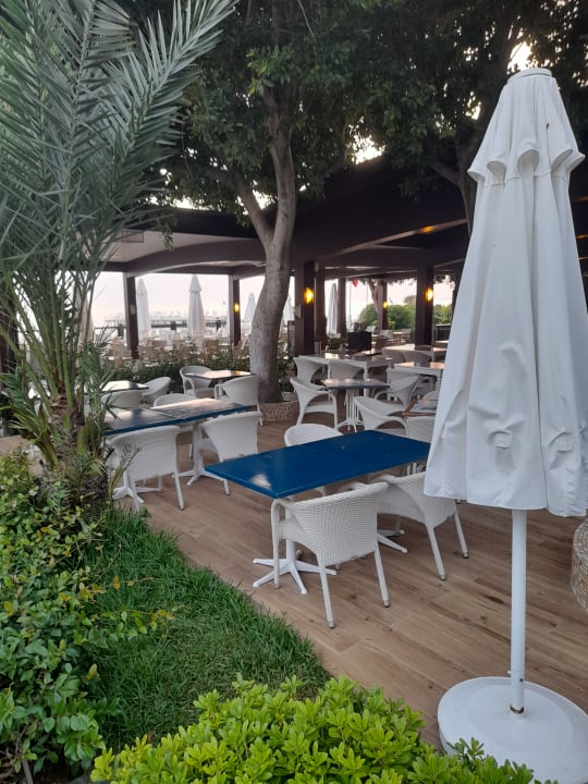 Strand Hotel Grand Side