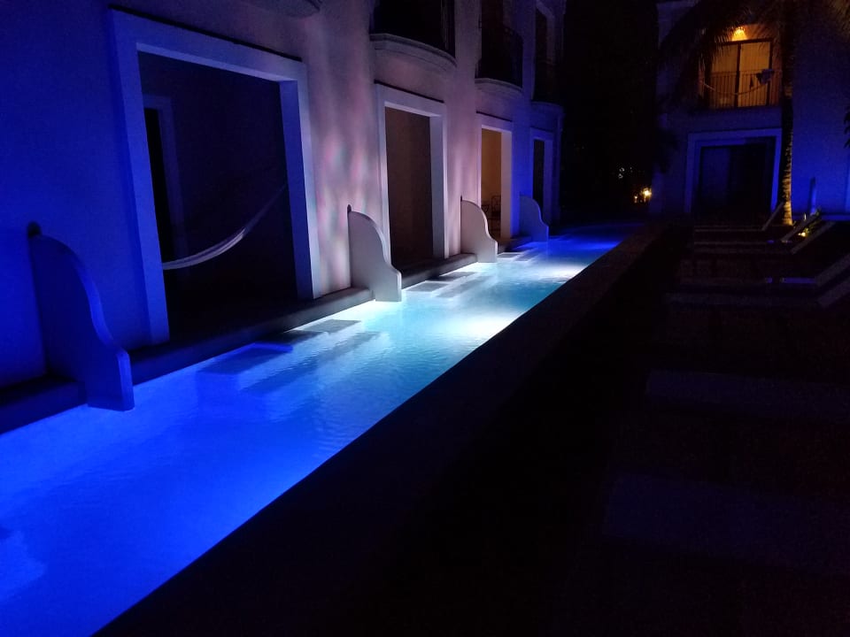 Pool Dreams Tulum Resort & Spa