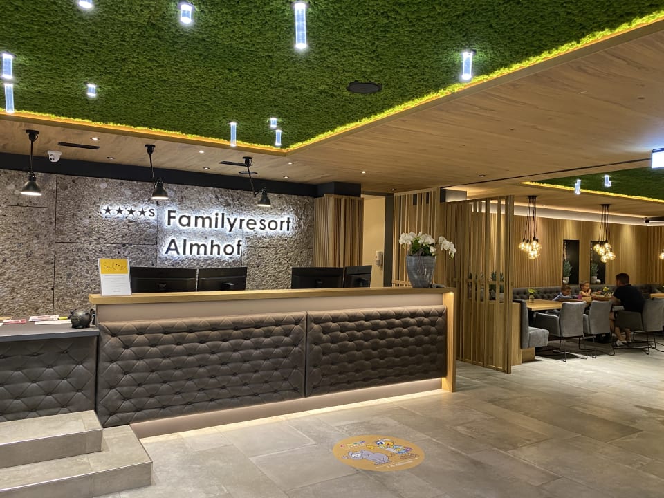 Lobby Almhof Family und Wellness Resort