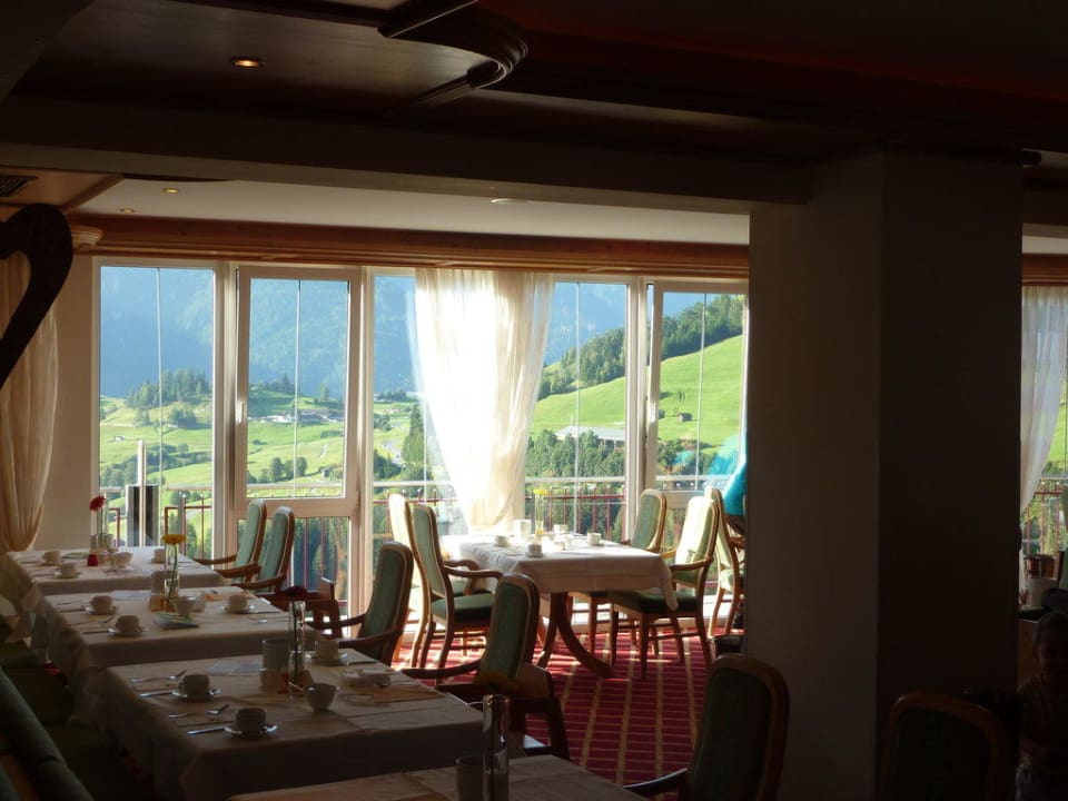 Blick im Frühstücksraum Baby- & Kinderhotel Laurentius