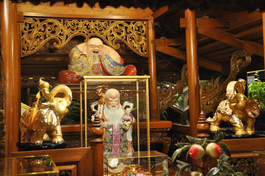 Piękny wystrój holu Hotel Bangkok Palace