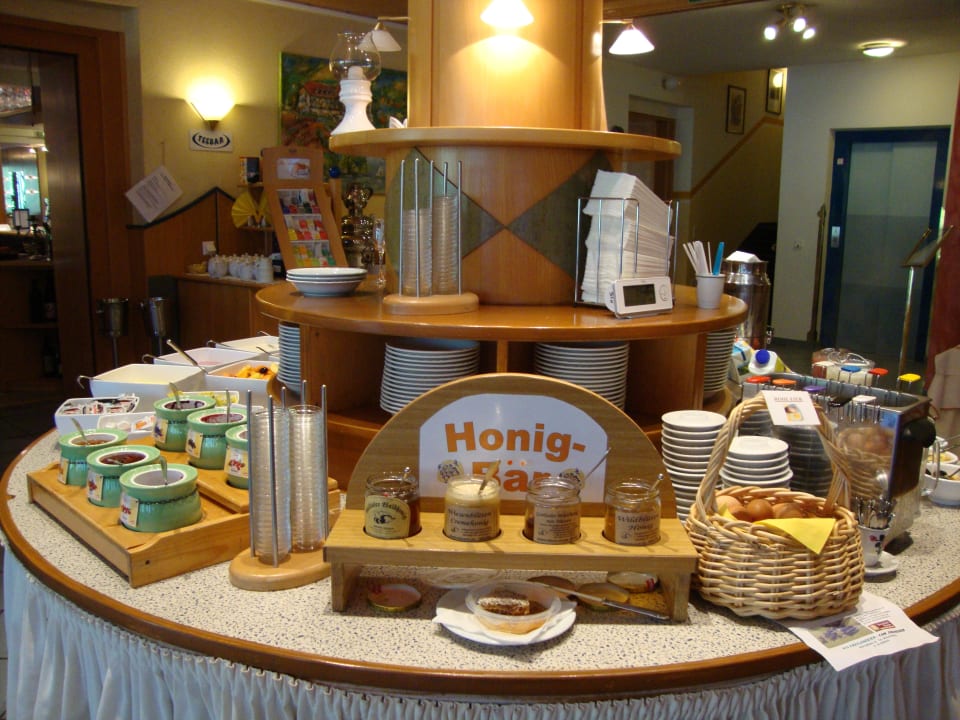 Teil des Frühstückbuffets Familien -Sportresort Brennseehof