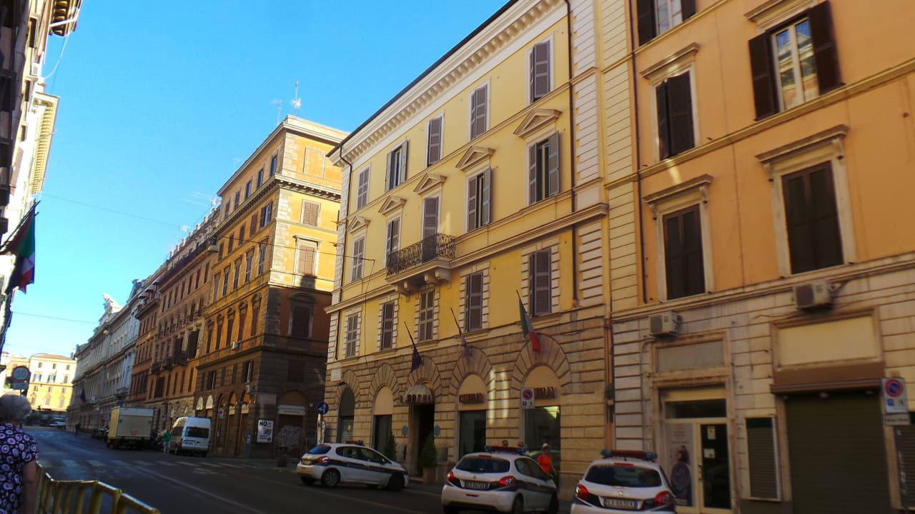 Hoteleingang Hotel Camelia