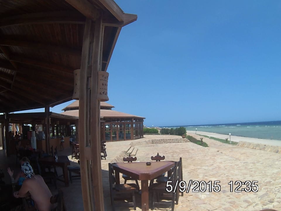 Blick Beachbar Three Corners Equinox Beach Resort