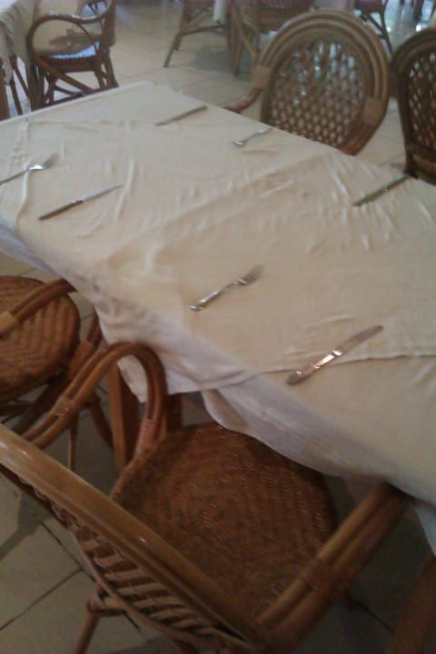 So hübsch werden die Tische dekoriert Hotel African Queen