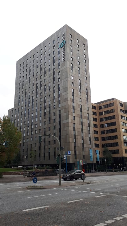 Außenansicht Motel One Hamburg-Alster