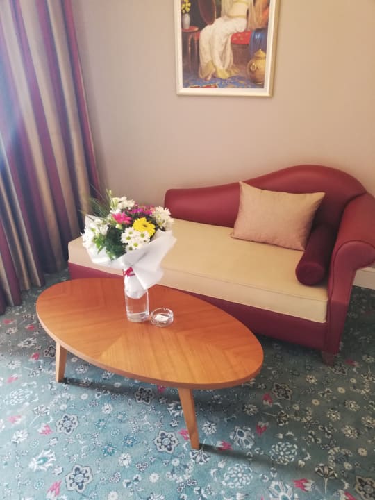 Zimmer Royal Taj Mahal Hotel