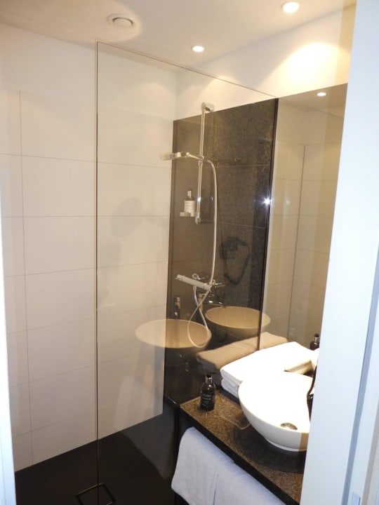 Bad Motel One Berlin-Potsdamer Platz