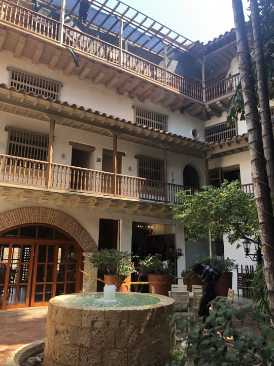 Außenansicht GHL Hotel Armería Real