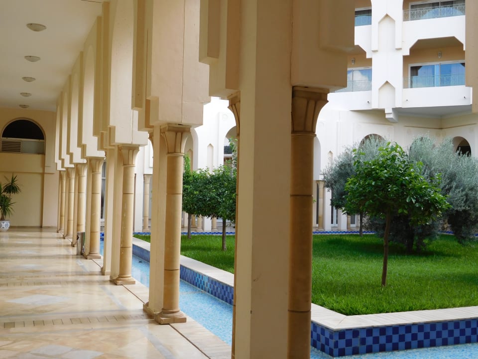 Gartenanlage Iberostar Waves Averroes