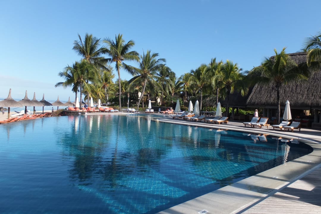 Pool Sands Suites Resort & Spa