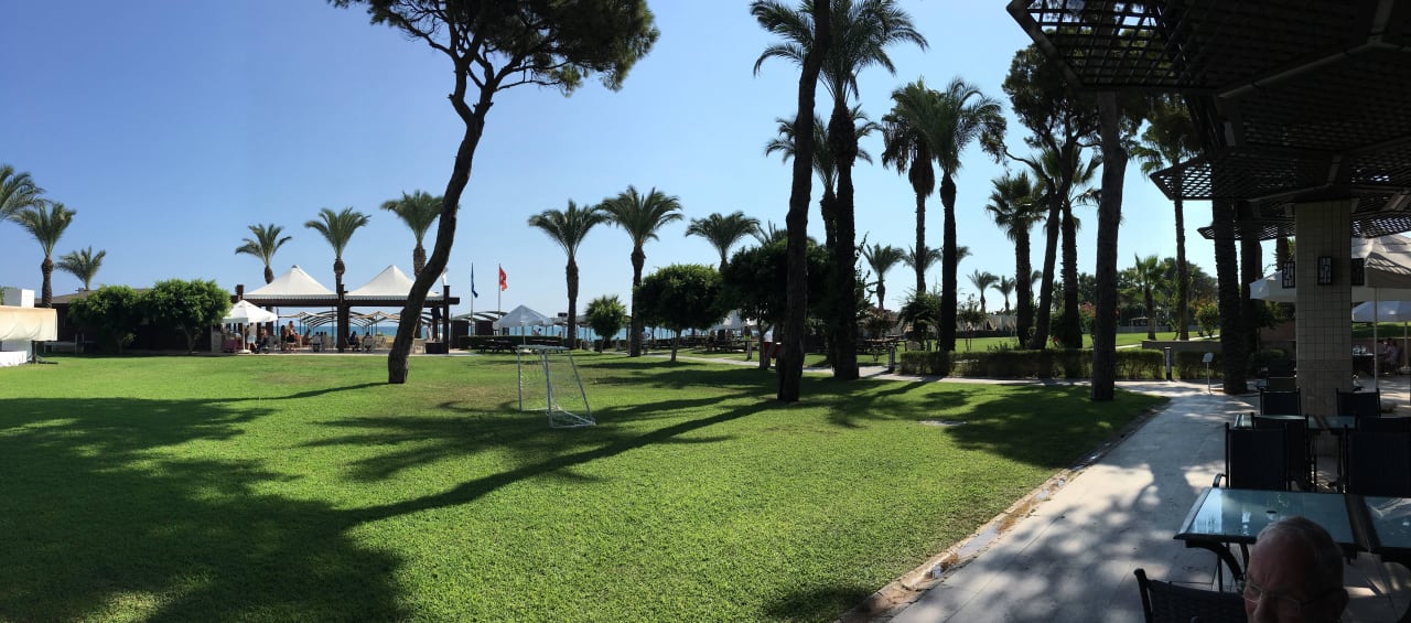 Der Garten Papillon Ayscha