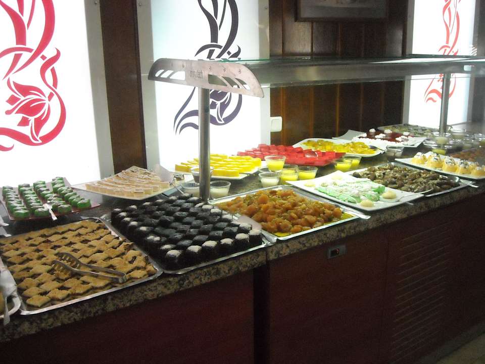 Zákusky Xeno Club Mare Hotel