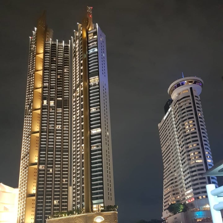 Außenansicht Millennium Hilton Bangkok