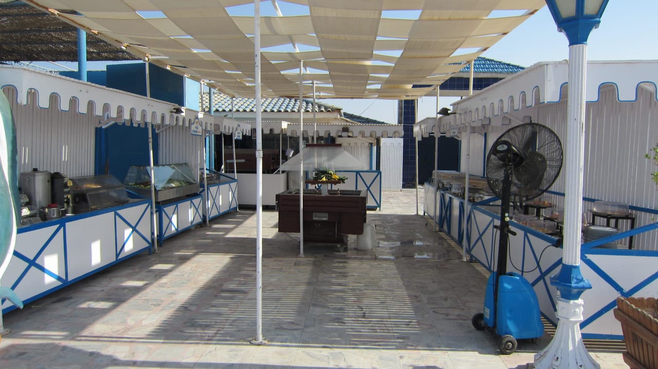 Buffet draußen The Grand Hotel Hurghada