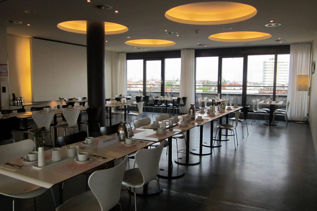 Teil des Restaurants Ku' Damm 101 Hotel