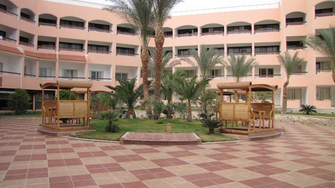 Interessante Sitzgelegenheiten Beach Albatros Resort