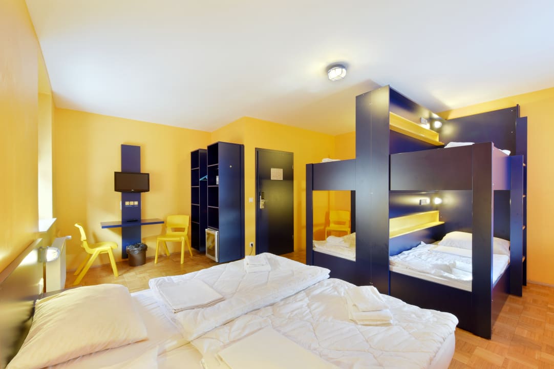 Zimmer Bed'nBudget City-Hostel