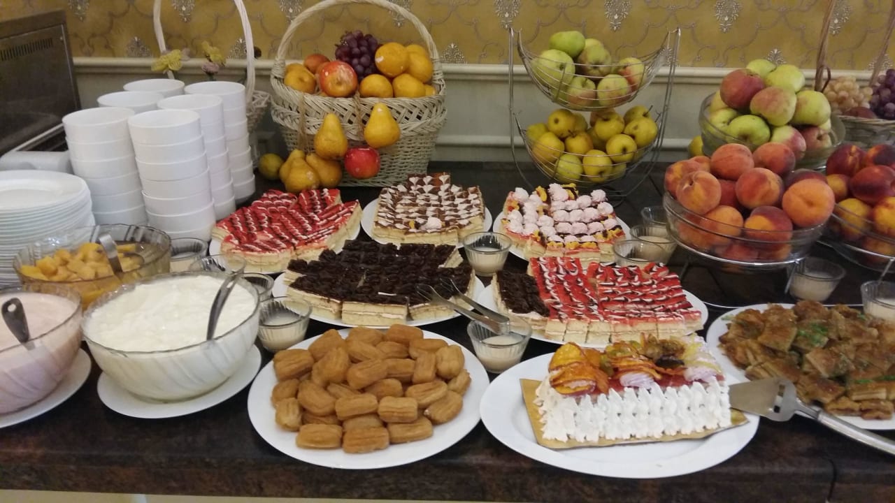 Süßes zum Abendessen  Hotel Mena Palace