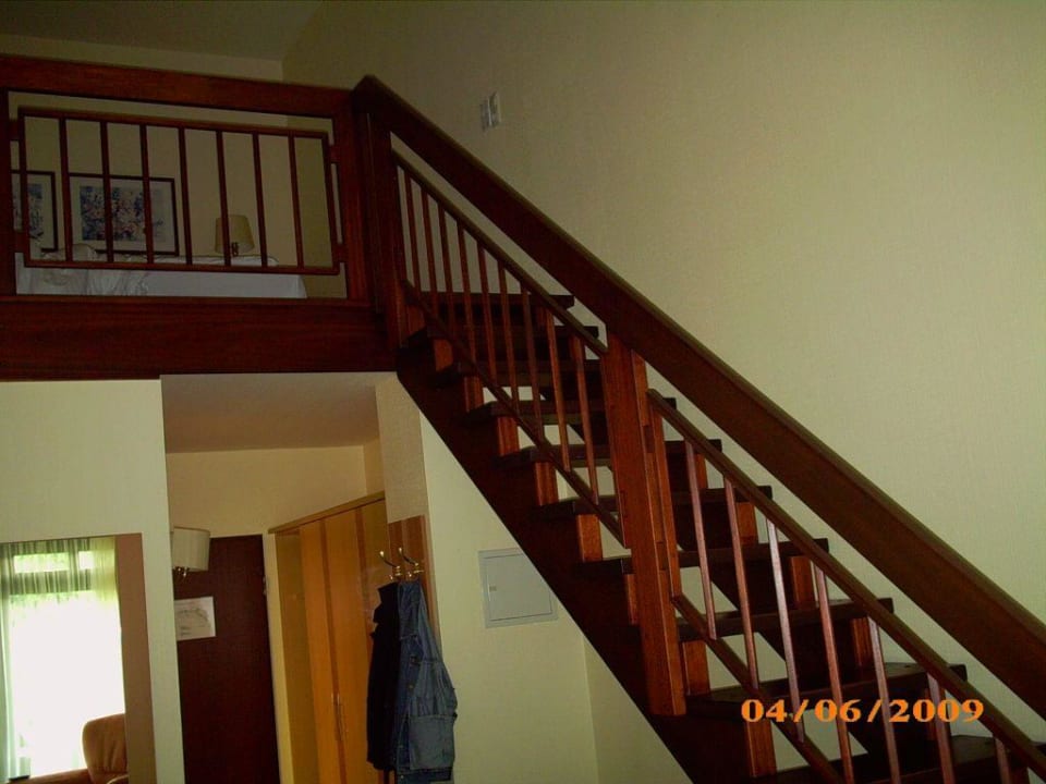 Treppe zum Schlarfbereich Göbel's Seehotel Diemelsee
