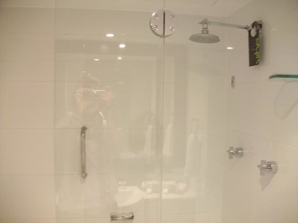 Dusche Hotel Vibe Gold Coast