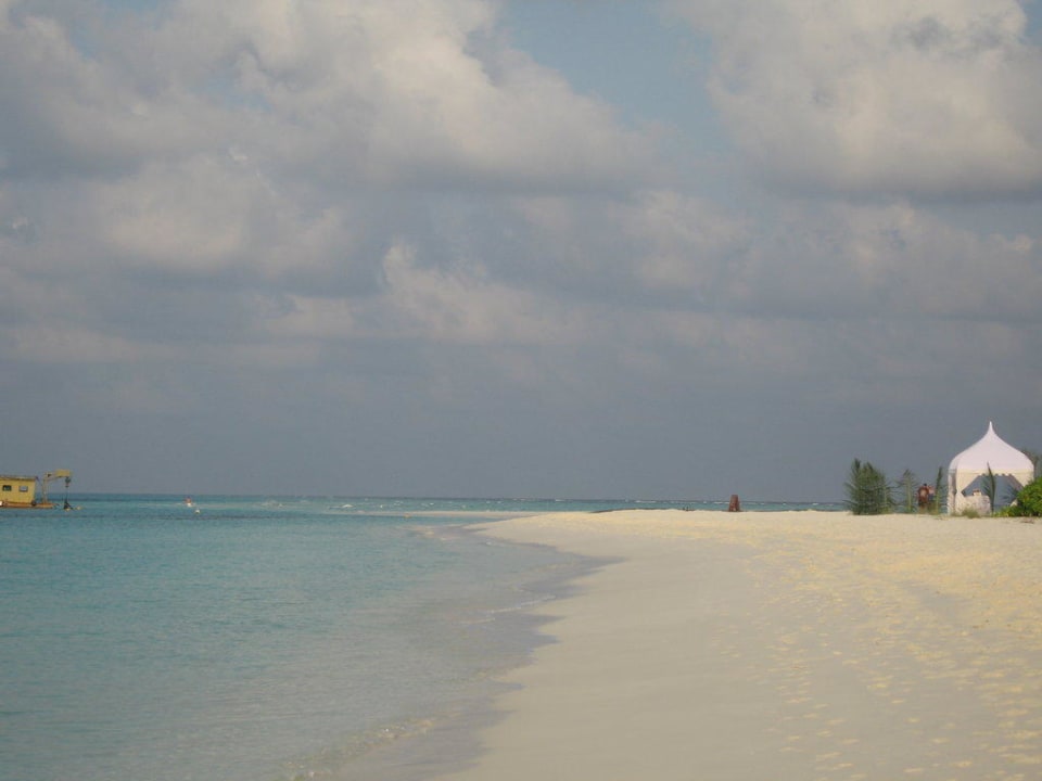 Südseite Strand Kuredu Island Resort & Spa