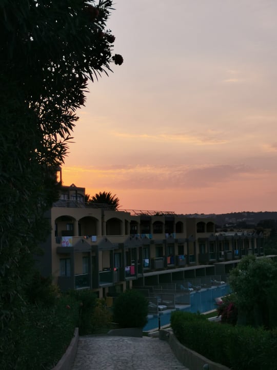 Außenansicht Kresten Palace Hotel