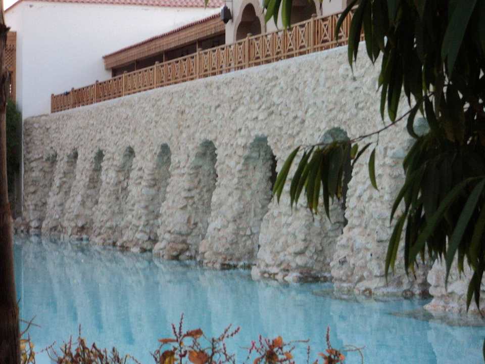 Grotten Ghazala Gardens