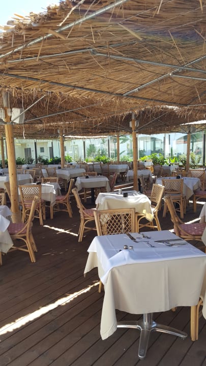 Restaurant HARPIN Happy Days Beach Hotel