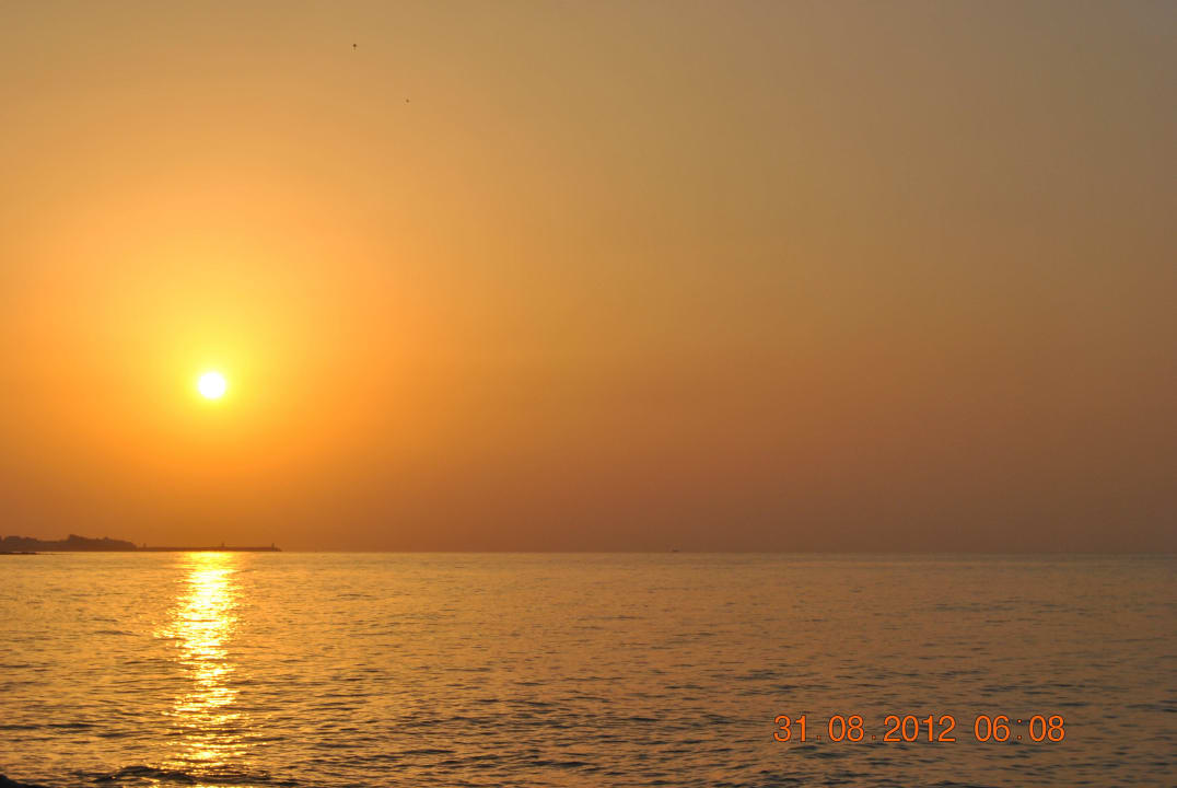 Sonnenaufgang Royal Lido Resort & Spa