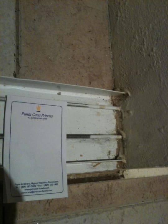 Kleiderschrank-Schiene für die Tür Punta Cana Princess All Suites Resort & Spa