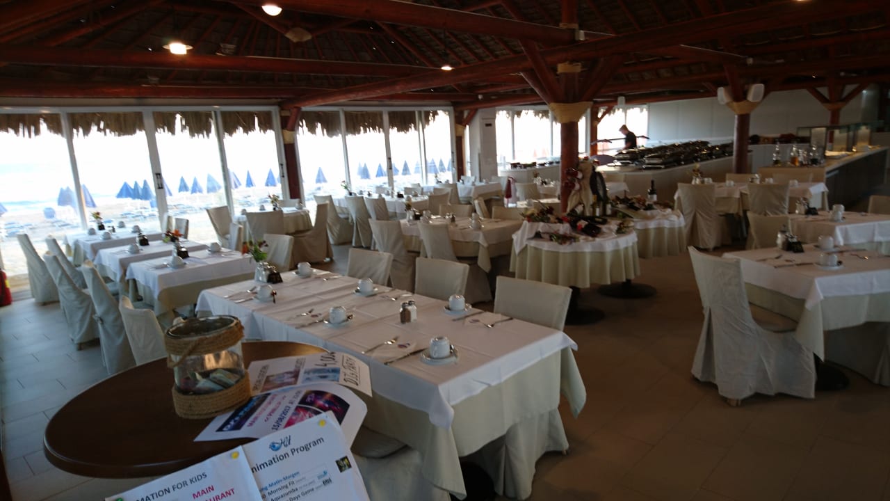Restaurant HARPIN Happy Days Beach Hotel
