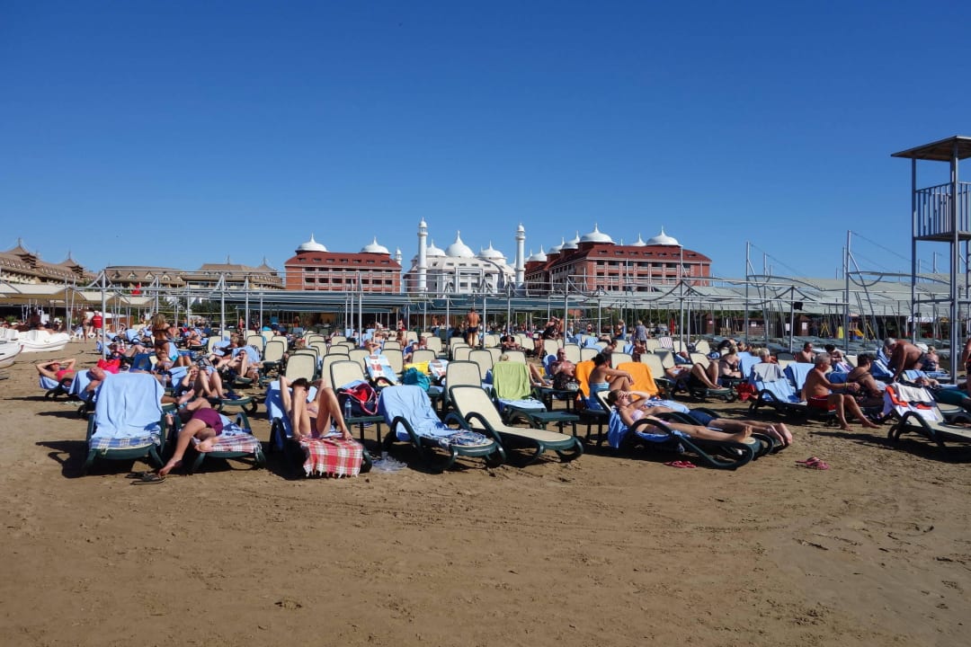 Enger geht's nicht - Blick vom Meer Well Palace Side