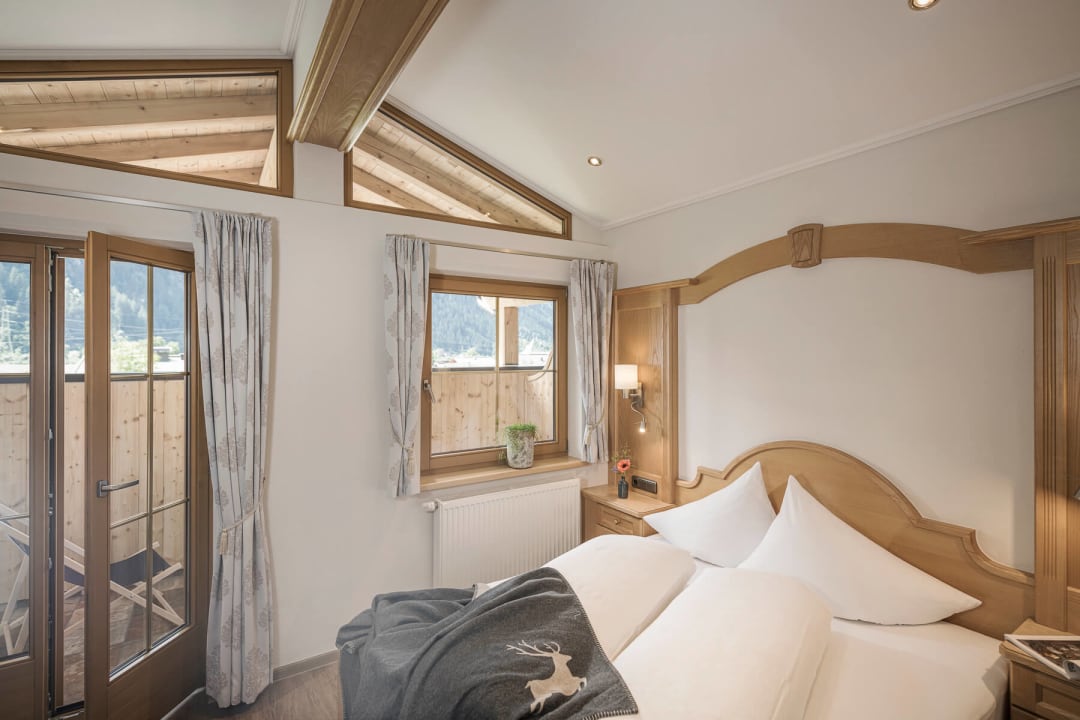 Zimmer Apparthotel Bergkristall