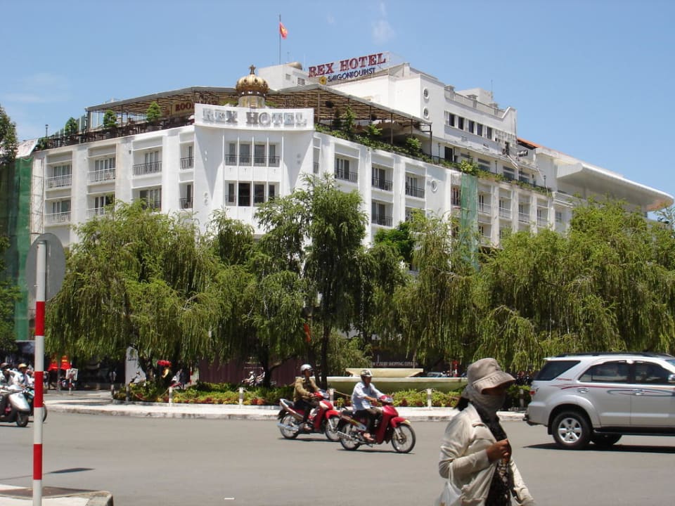 Pohled z hlavnej triedy Hotel Rex
