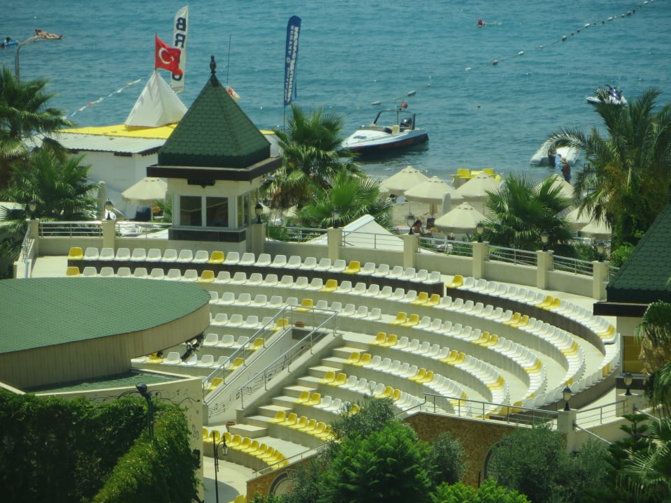 Amphitheater Saphir Resort & Spa