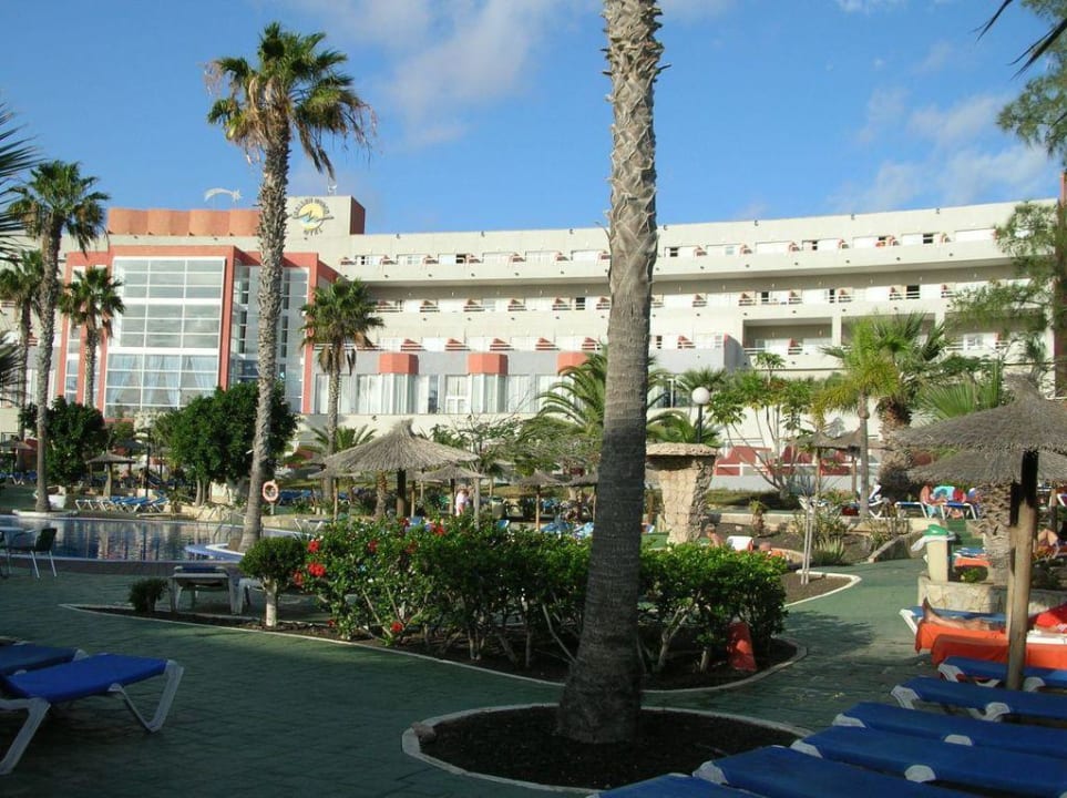 Außenansicht vom Pool aus LABRANDA Golden Beach