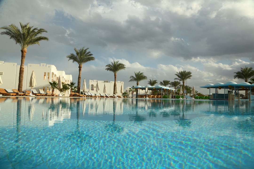 Pool Happy Life Village