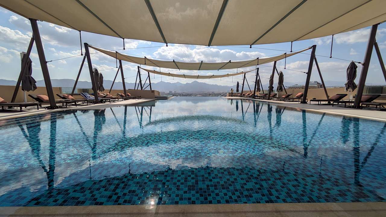 Pool Mövenpick Hotel & Apartments Ghala Muscat