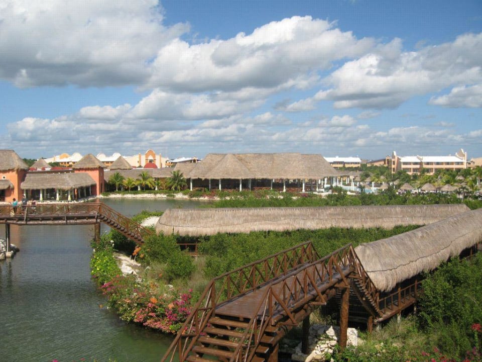 Blick über die Anlage Grand Palladium Select White Sand Resort & Spa