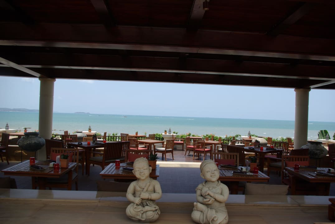 Tolle Bar mit Meerblick InterContinental Pattaya Resort
