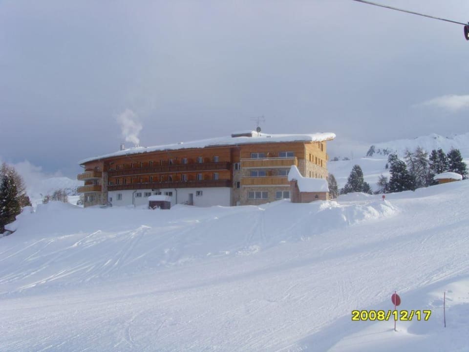 Rückansicht des Hotels Hotel Paradiso