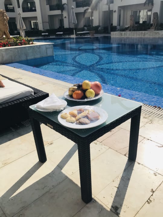 Pool Sonesta le Royale