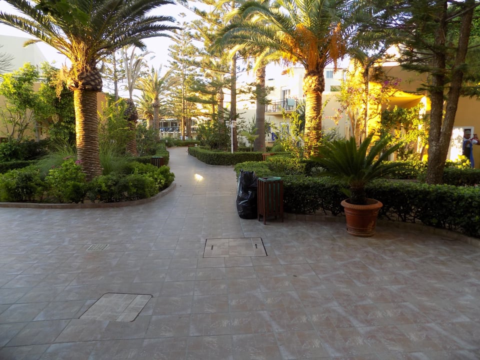 Gartenanlage Vantaris Luxury Beach Resort