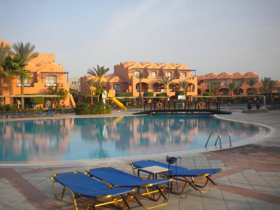 Teil vom Family-Pool mit Rutsche Jaz Makadi Oasis Resort