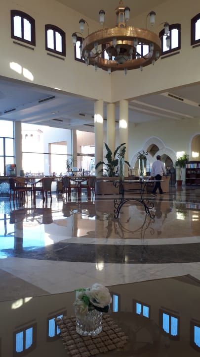 Lobby Pensée Royal Garden Beach Resort