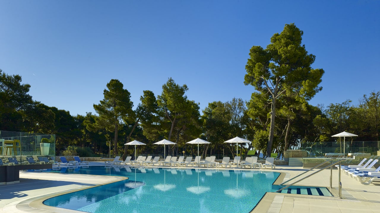 Pool Park Plaza Arena Pula